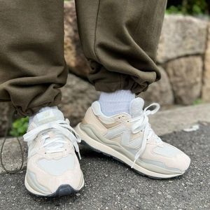 New Balance M5740GRM Moonbeam